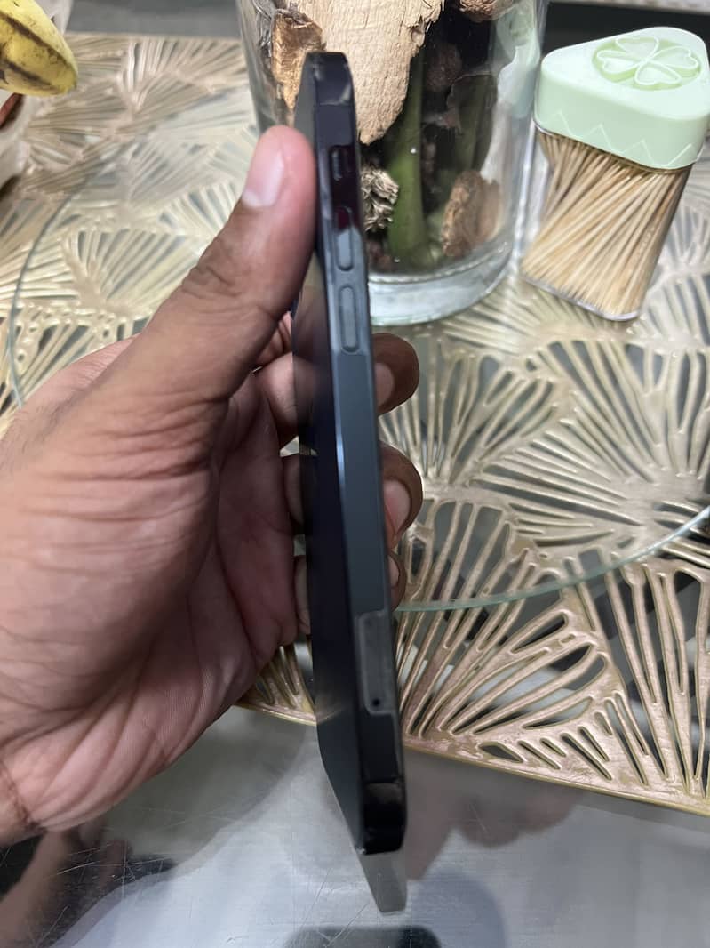 Apple iPhone 12 Pro 1