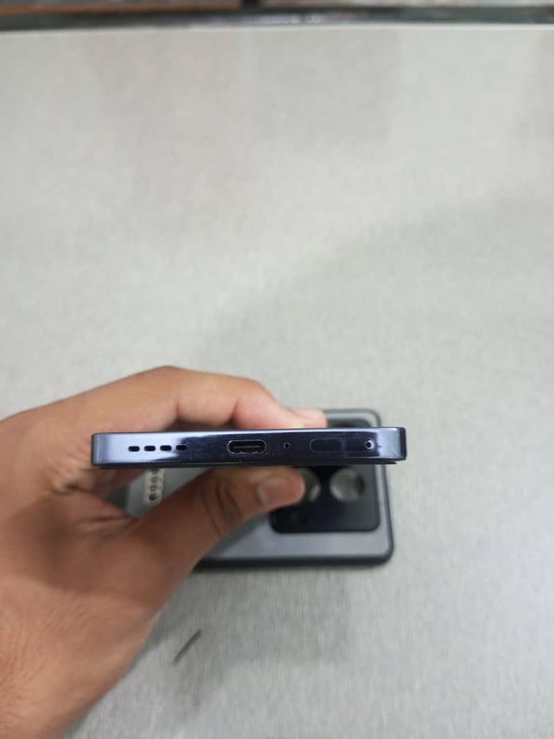 Infinix Note 40 4