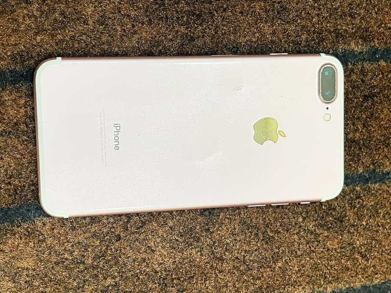 Apple iPhone 7 Plus 5