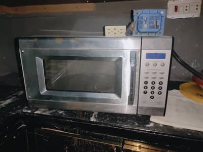 good condition oven need money  03191275678