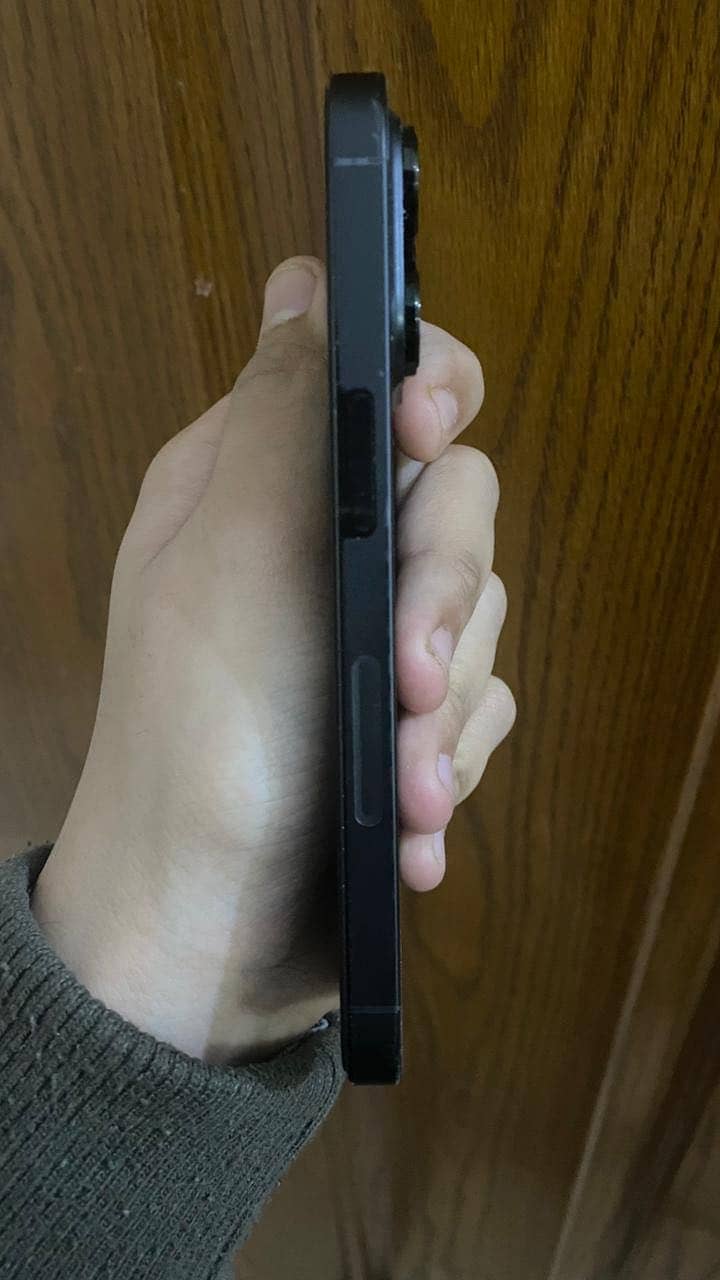 Apple iPhone 14 Pro 1
