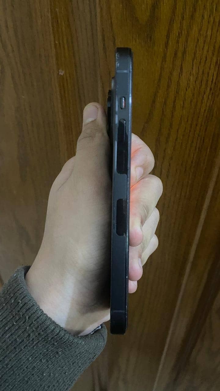 Apple iPhone 14 Pro 4