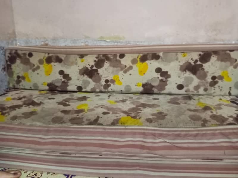 sofa & bed 0