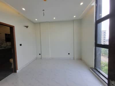 2 BED NON FUR APARTMENT FOR RENT BAHRIA TOWN LAHORE