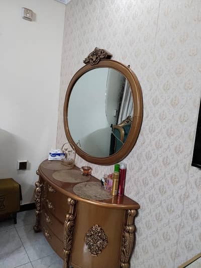 Used bed set
