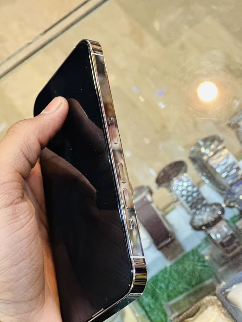 Apple iPhone 13 Pro 5