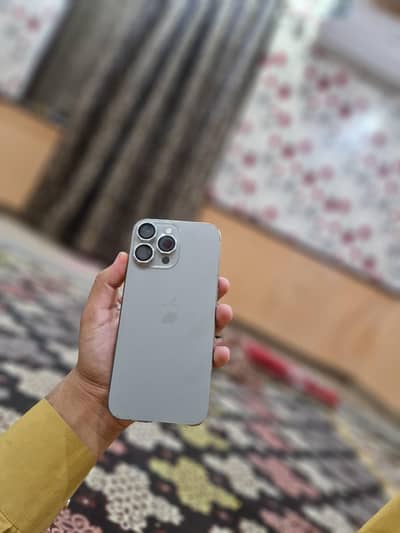 Apple iPhone 16 Pro Max