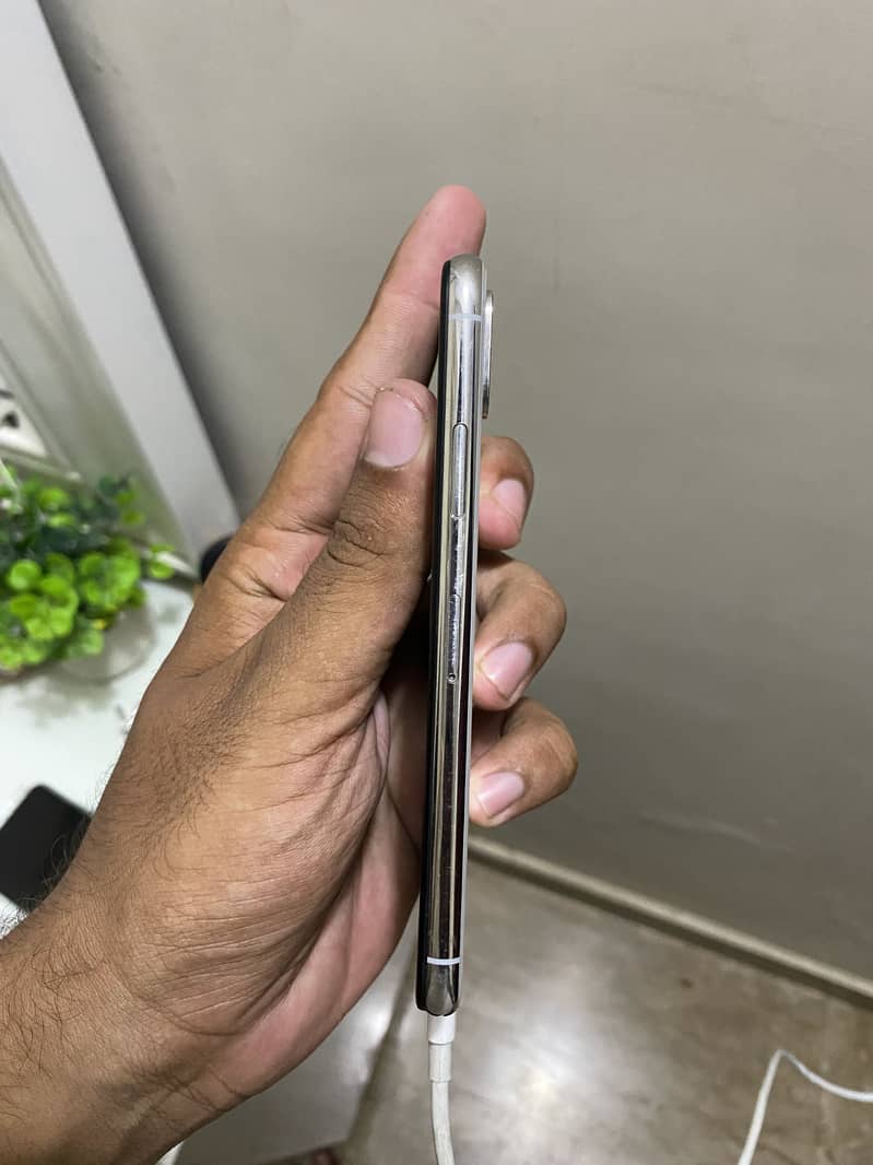 Apple iPhone X 1