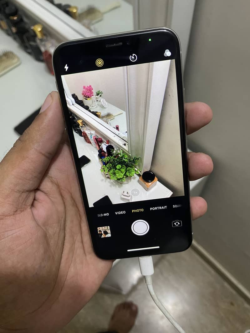 Apple iPhone X 5
