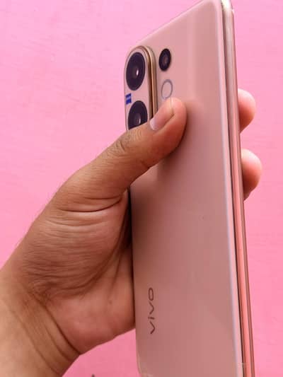 Vivo V60