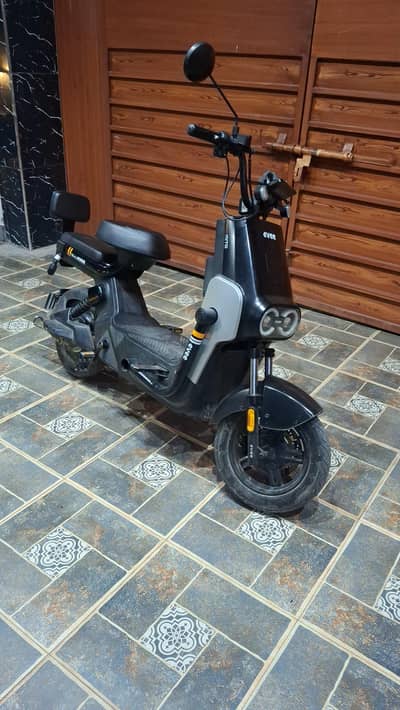 all okay new condition good total speed 35 tyre brand new condition
