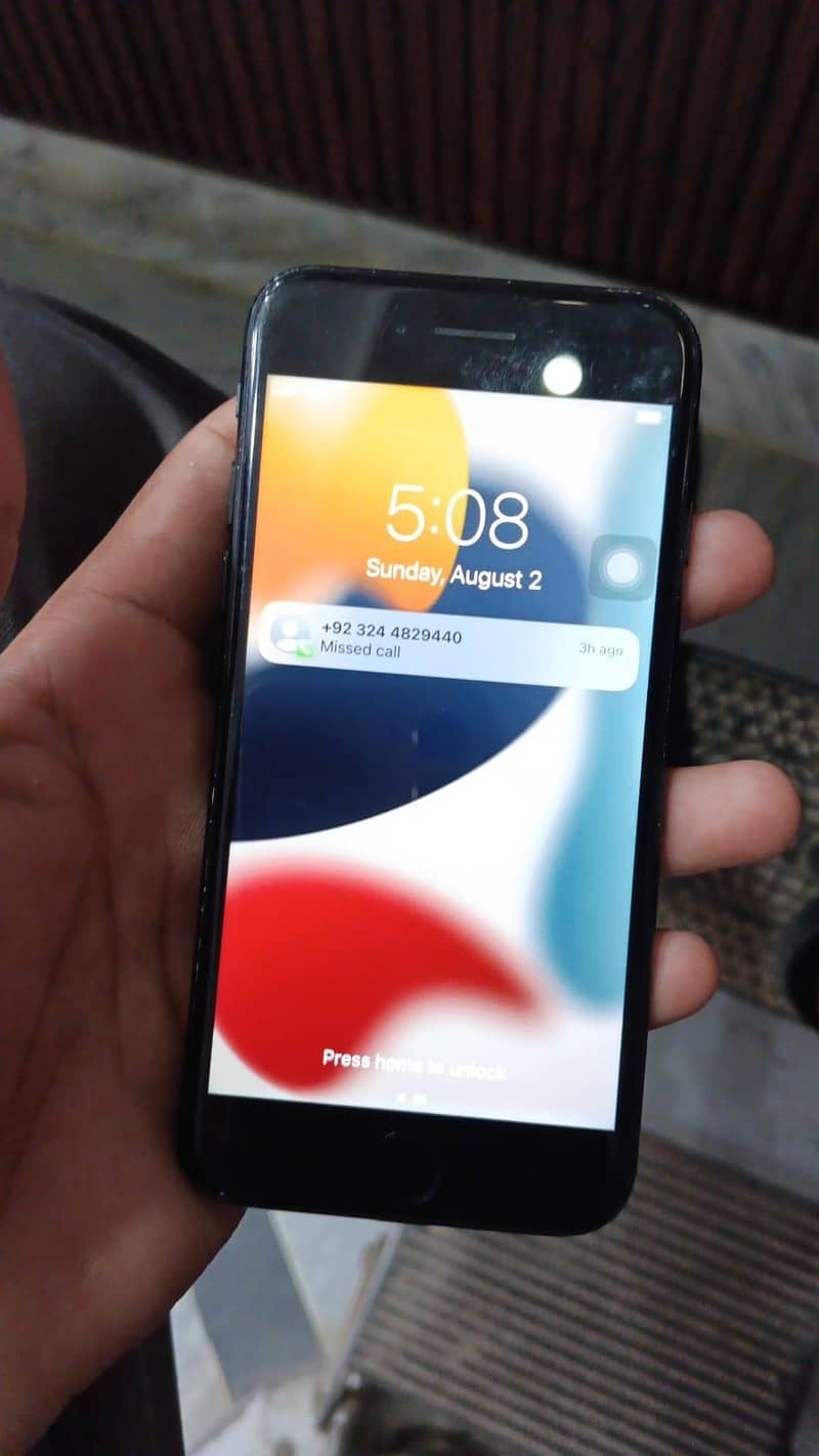Apple iPhone 7 1