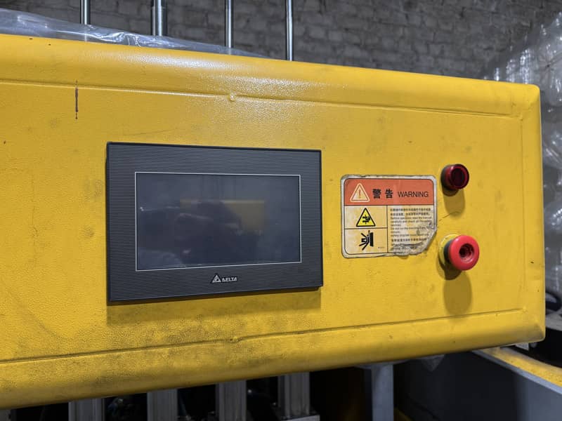 Plastic Bottle Maker Machine And Compressor 2