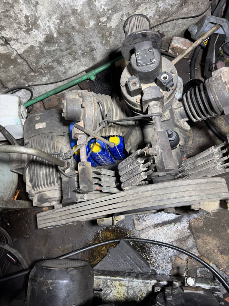 Plastic Bottle Maker Machine And Compressor 12