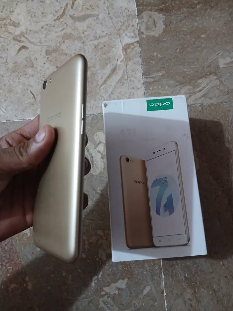 OPPO A71 3