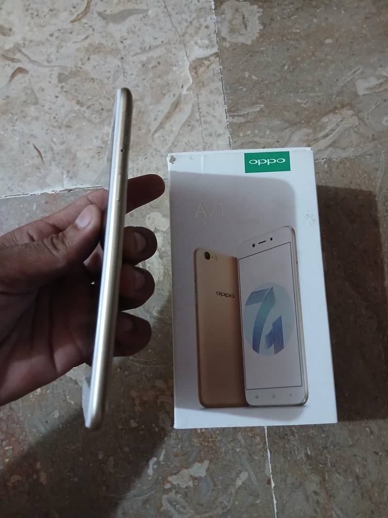 OPPO A71 10