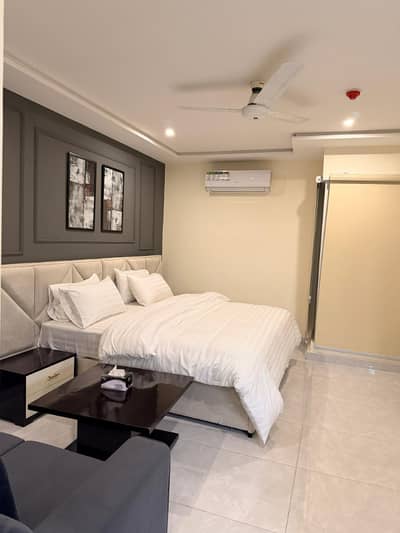 Stylish Studio Apartment Parkhouse Gulberg 3 Per Day Rent