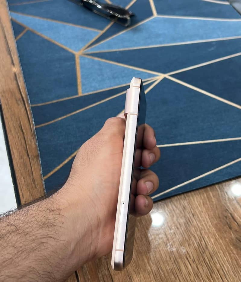Google Pixel 8 1