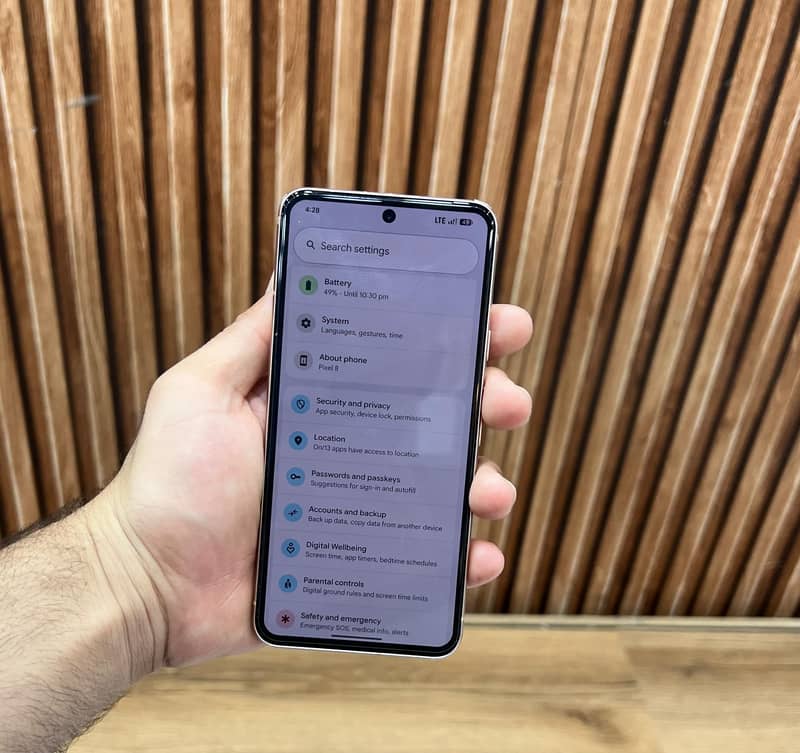 Google Pixel 8 6