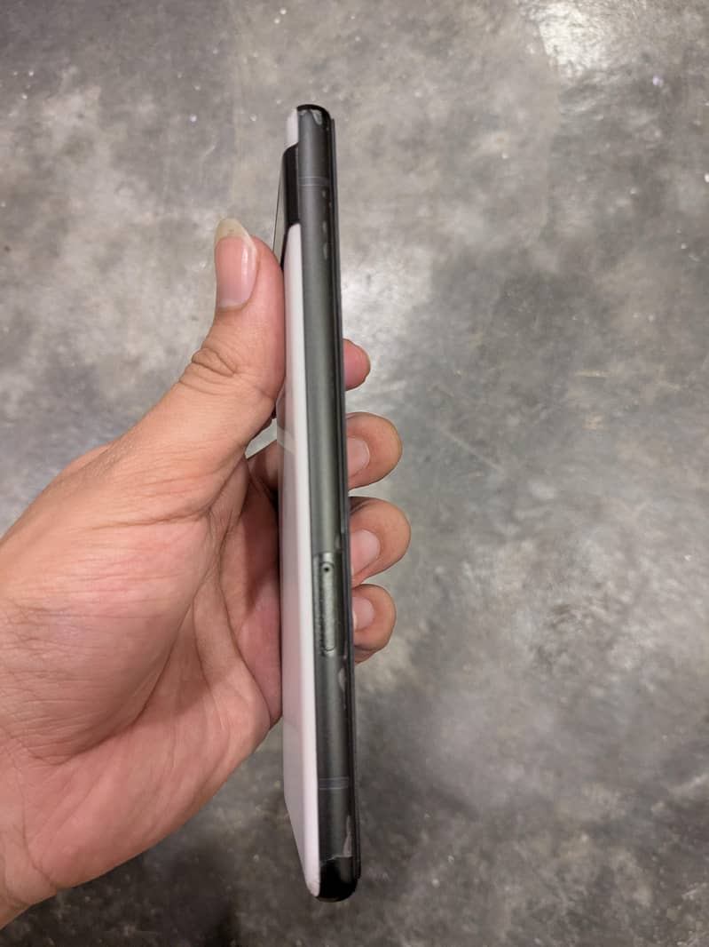 Google Pixel 6a 1