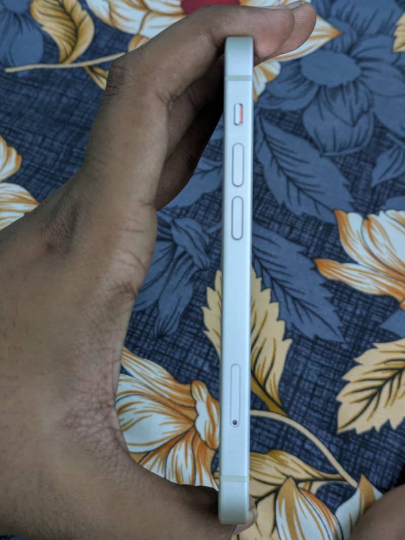 Apple iPhone 12 mini 3
