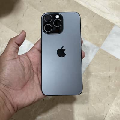 Apple iPhone 16 Pro Max