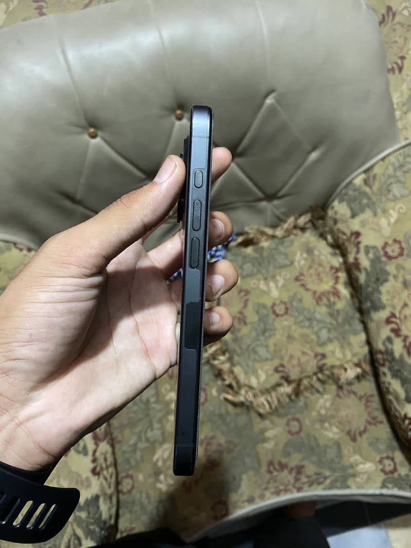 iphone 15 pro 1