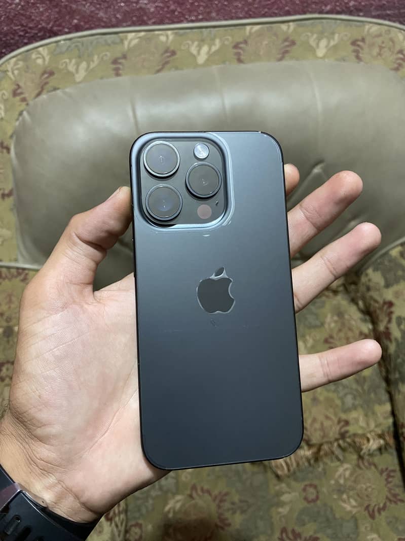 iphone 15 pro 2