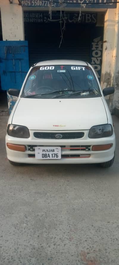 Daihatsu Cuore 2003