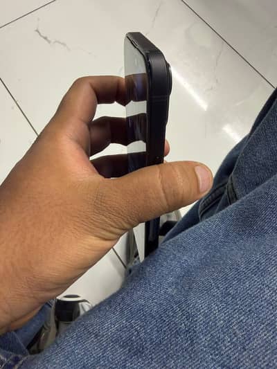 Apple iPhone 15