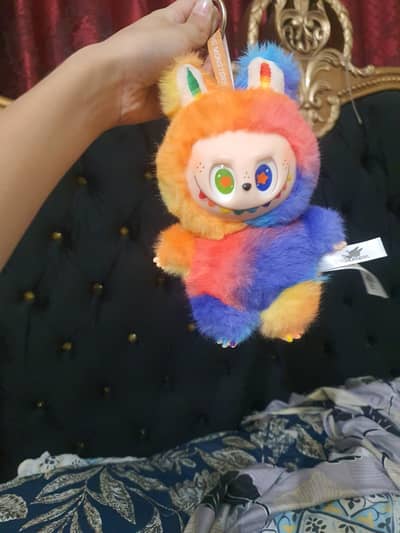 Labubu pop mart original