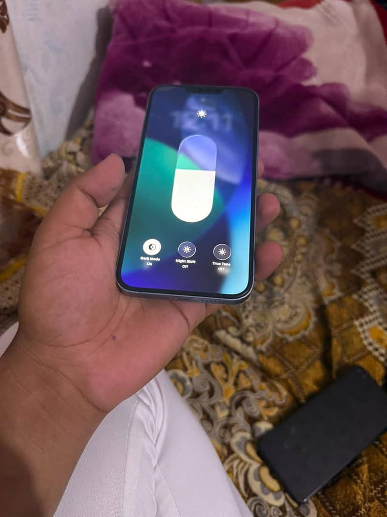 Apple iPhone 14 plus 3