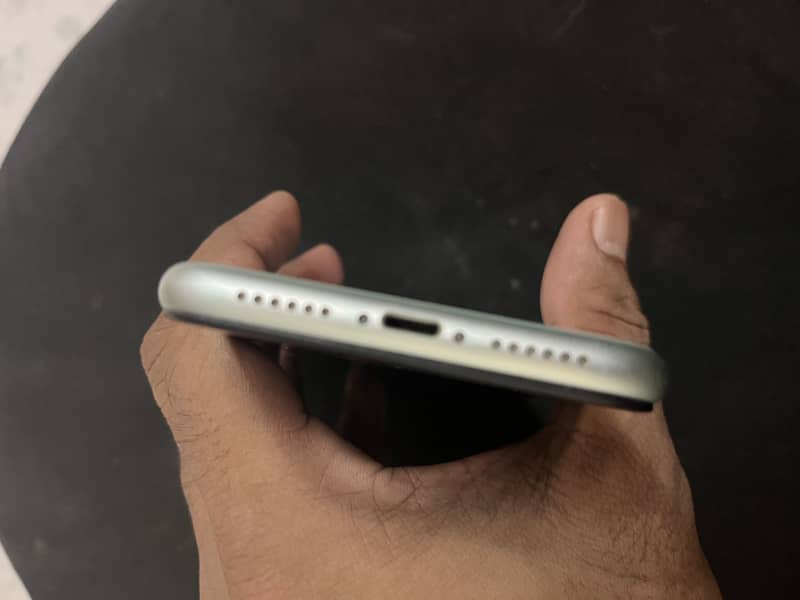 Apple iPhone 11 2