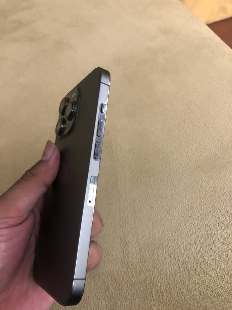 Apple iPhone 13 Pro 6