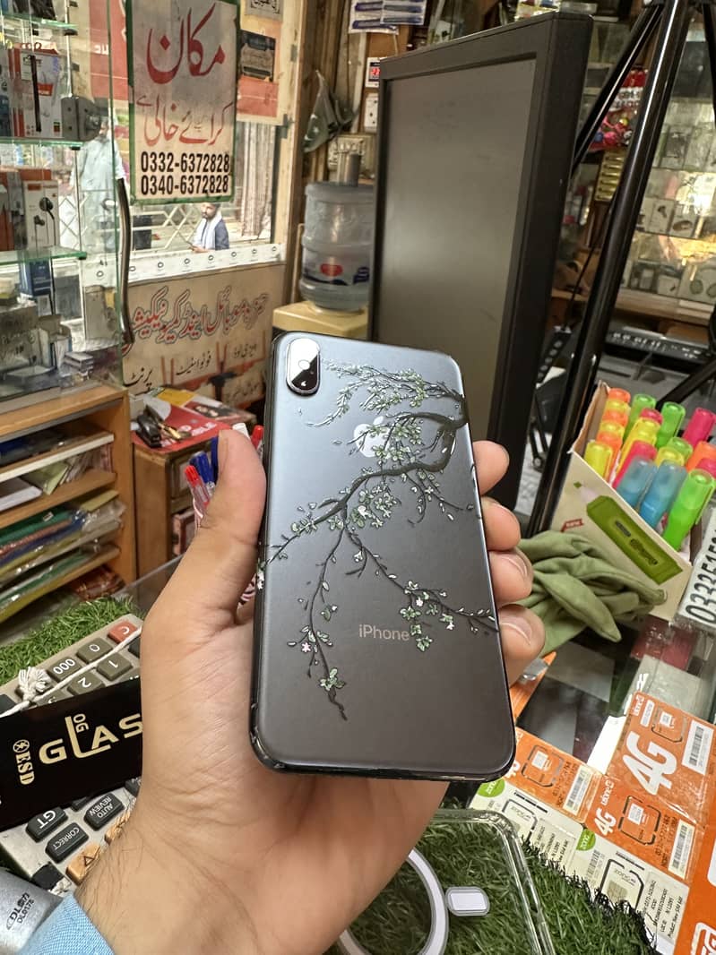 Apple iPhone X 0