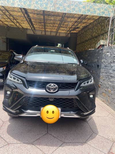 Toyota Fortuner Legender 2022