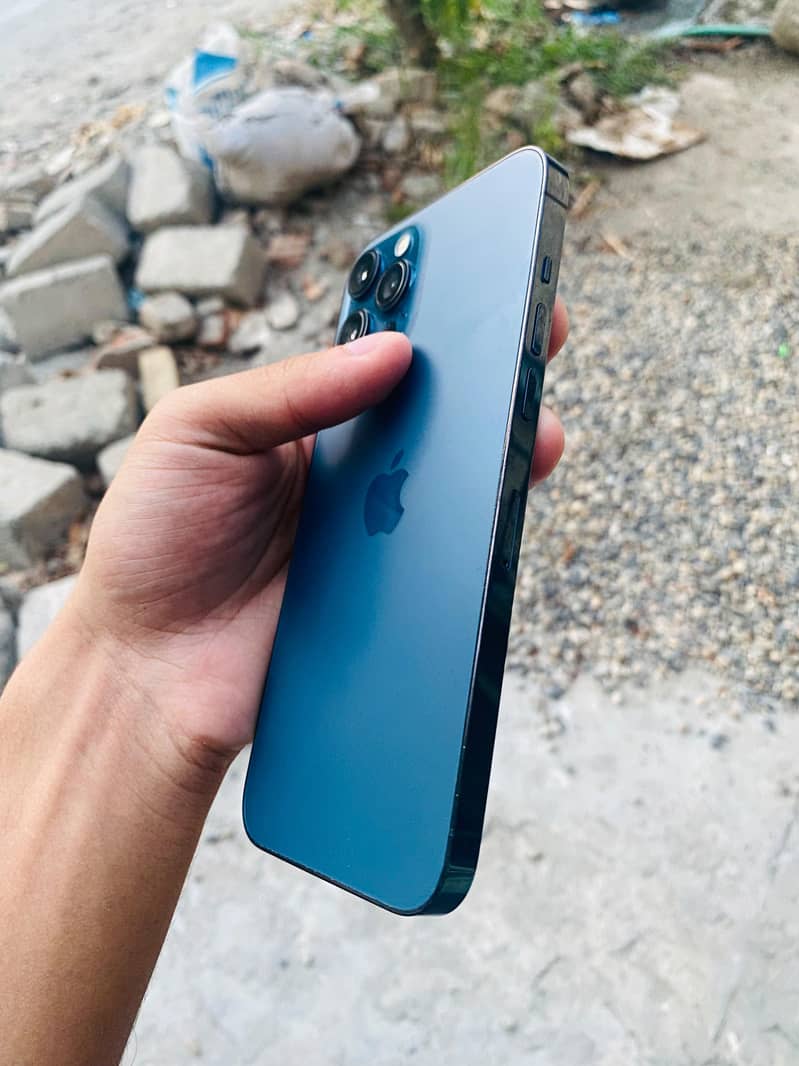 Apple iPhone 12 Pro Max with Box 4