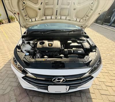 Hyundai Elantra 2022 GLS