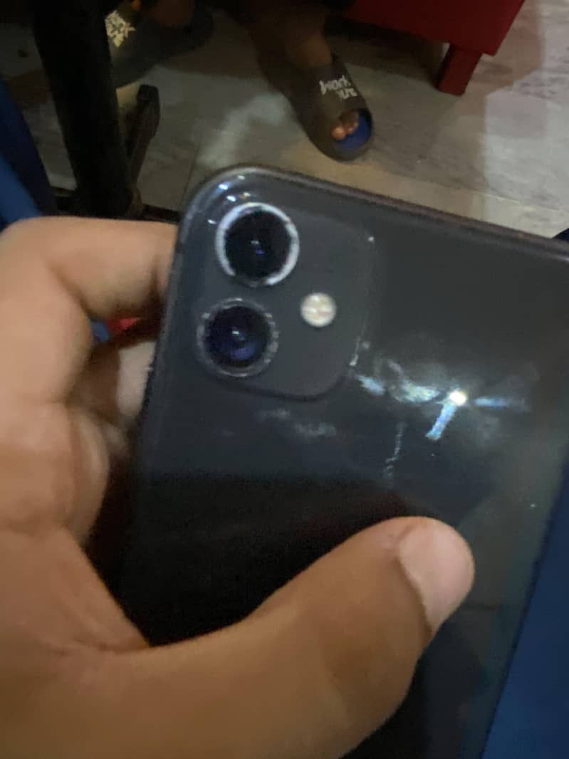 Apple iPhone 11 3