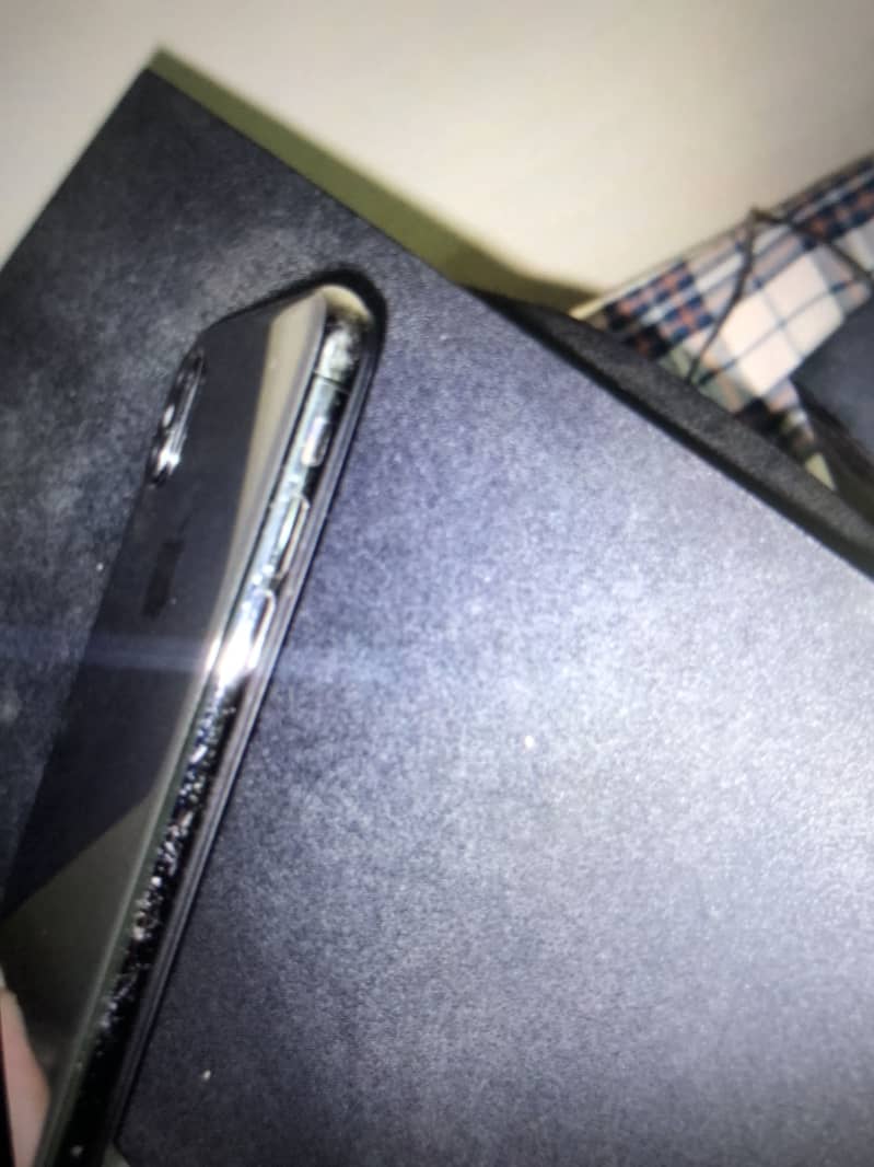 Apple iPhone X 2