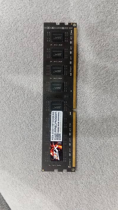 DDR3 ram for Sale ( 8gb 1600mhz ) Rzx ram brand new condition .