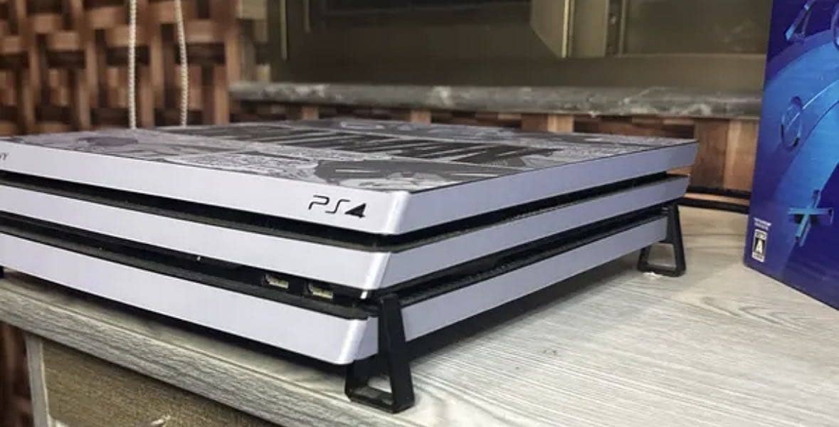 PlayStation 4Pro 1TB 3