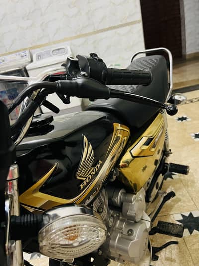 Cg 125 Gold special edition