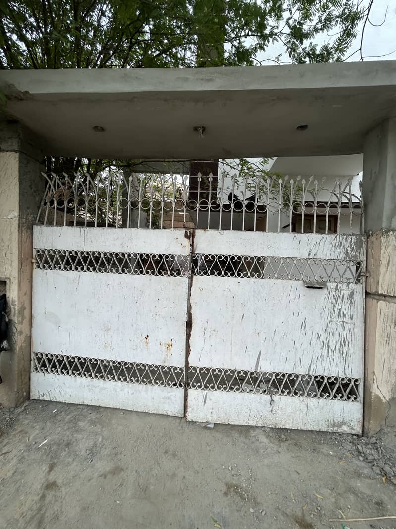 Main gate 1