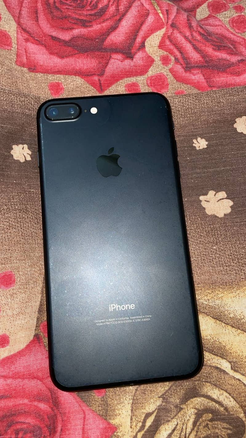 Apple iPhone 7 Plus 3