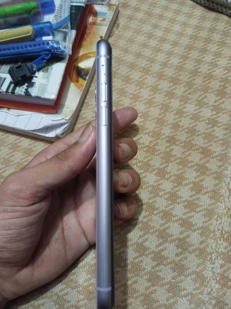 Apple iPhone 11 2