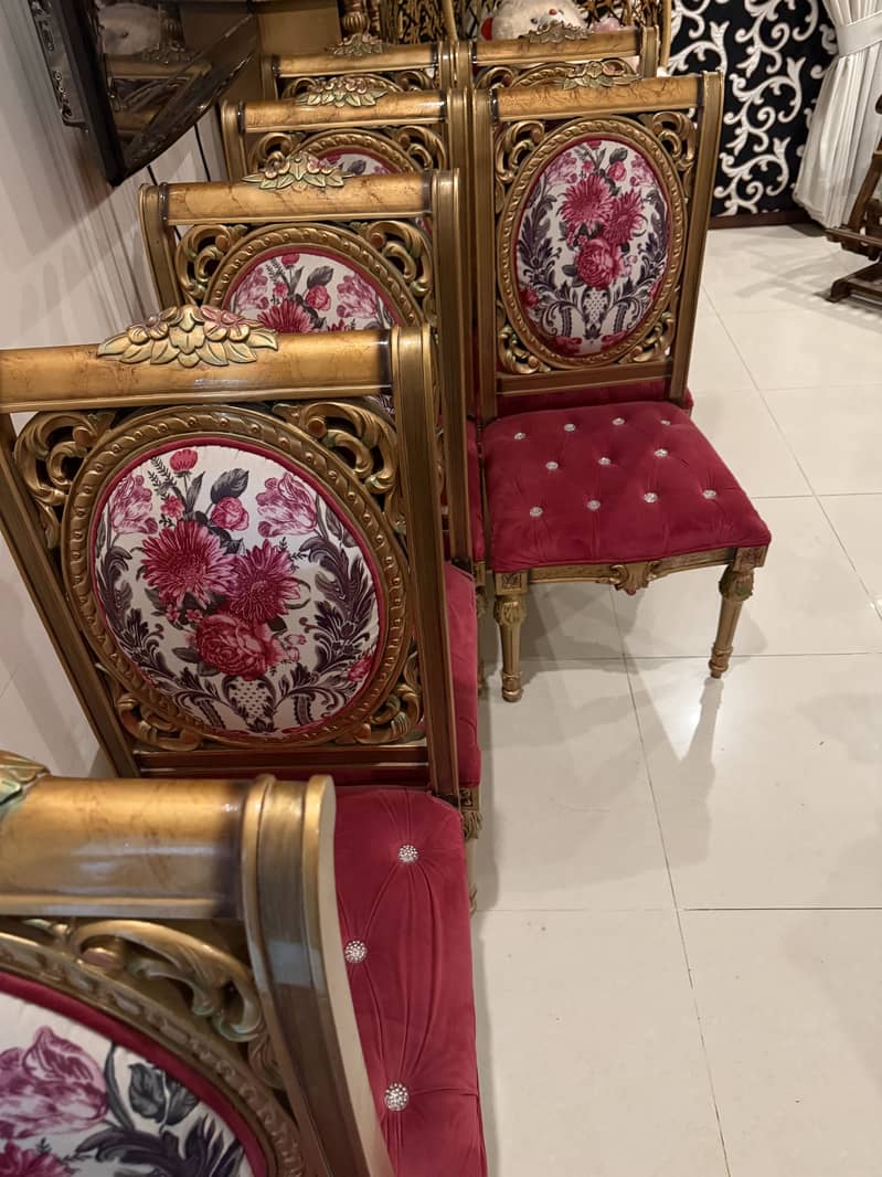 Dining table set 9/10 condition 2