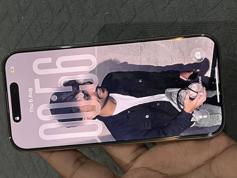 Apple iPhone 16 Pro 5