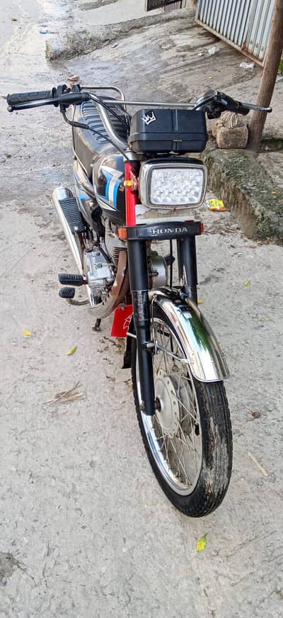 Honda CG125 2013 model