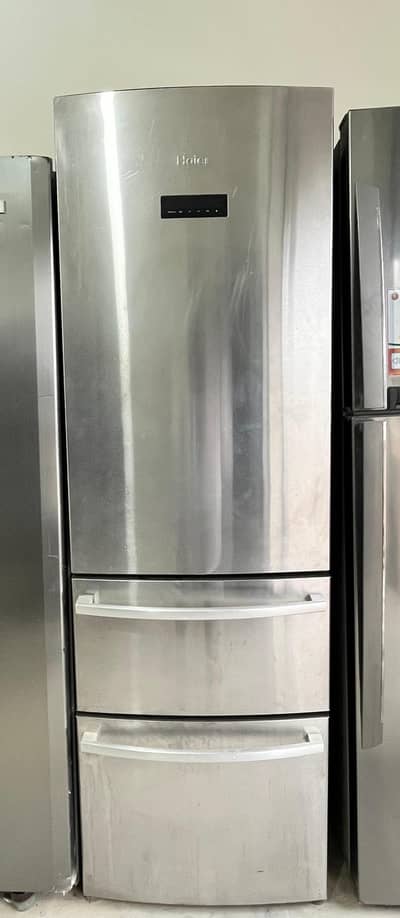 HAIER BOTTOM FREEZER REFRIGERATOR